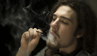 Cannabis Produces Transient Psychosis-Like Effects Cannabis Produces Transient Psychosis-Like Effects