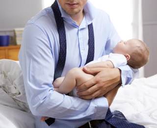 After a child's birth, depression symptoms in fathers were associated with being stressed during the pregnancy, and being in poor health or having a prior history of depression. After a child's birth, depression symptoms in fathers were associated with being stressed during the pregnancy, and being in poor health or having a prior history of depression.