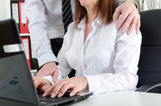 Men who experience SH do not find the experience as anxiety provoking, although one study indicated that SH results in depression and anxiety for men. Men who experience SH do not find the experience as anxiety provoking, although one study indicated that SH results in depression and anxiety for men.
