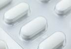Adjunctive Raloxifene May Improve Psychotic Symptoms in Postmenopausal Women With Schizophrenia Adjunctive Raloxifene May Improve Psychotic Symptoms in Postmenopausal Women With Schizophrenia