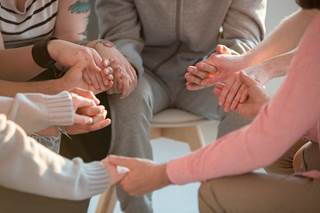 On average, patients and their parents perceived family-based treatment as "quite helpful" and "extremely helpful," respectively. On average, patients and their parents perceived family-based treatment as "quite helpful" and "extremely helpful," respectively.