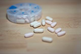 There is insufficient high-quality data to suggest whether doctors should increase an antipsychotic dose in patients with schizophrenia who have not shown a response to their first medication. There is insufficient high-quality data to suggest whether doctors should increase an antipsychotic dose in patients with schizophrenia who have not shown a response to their first medication.